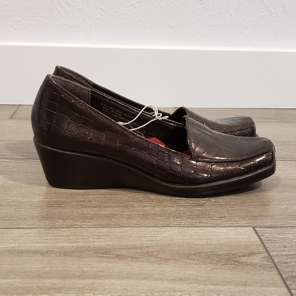 Comfy wedge business shoes